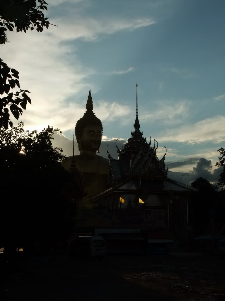 Wat Muang - วัดม่วง by สถาบันราชบุรีศึกษา