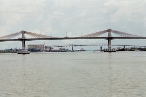 The new and the old Cebu-Mactan Bridge Philippines Okt.2002 by wdaeppen