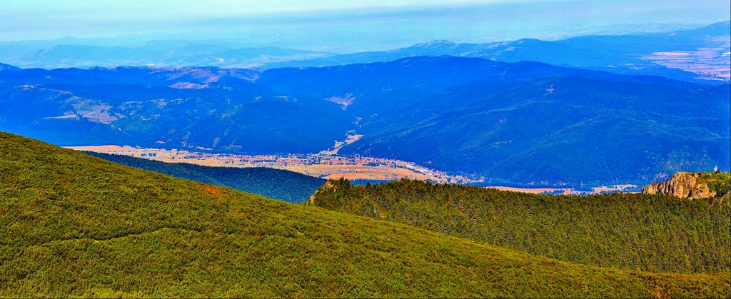 Samokov, Bulgaria by Thanasis Sallas (ths…