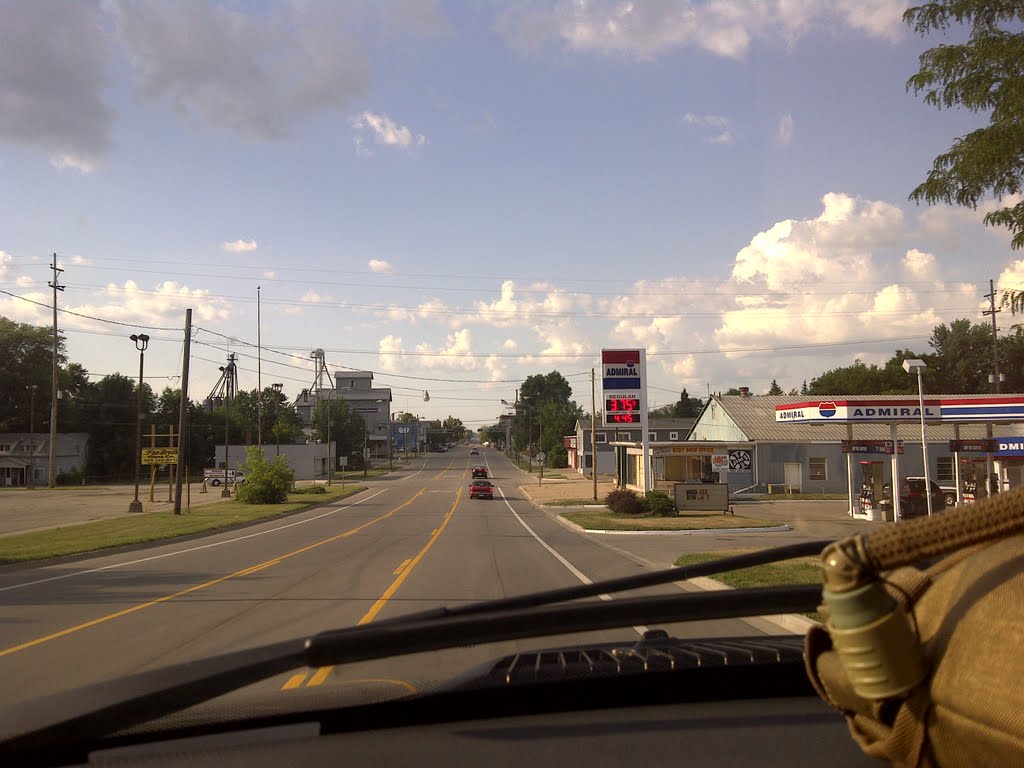 Heading North Thru Clare, MI by Echo5Charlie