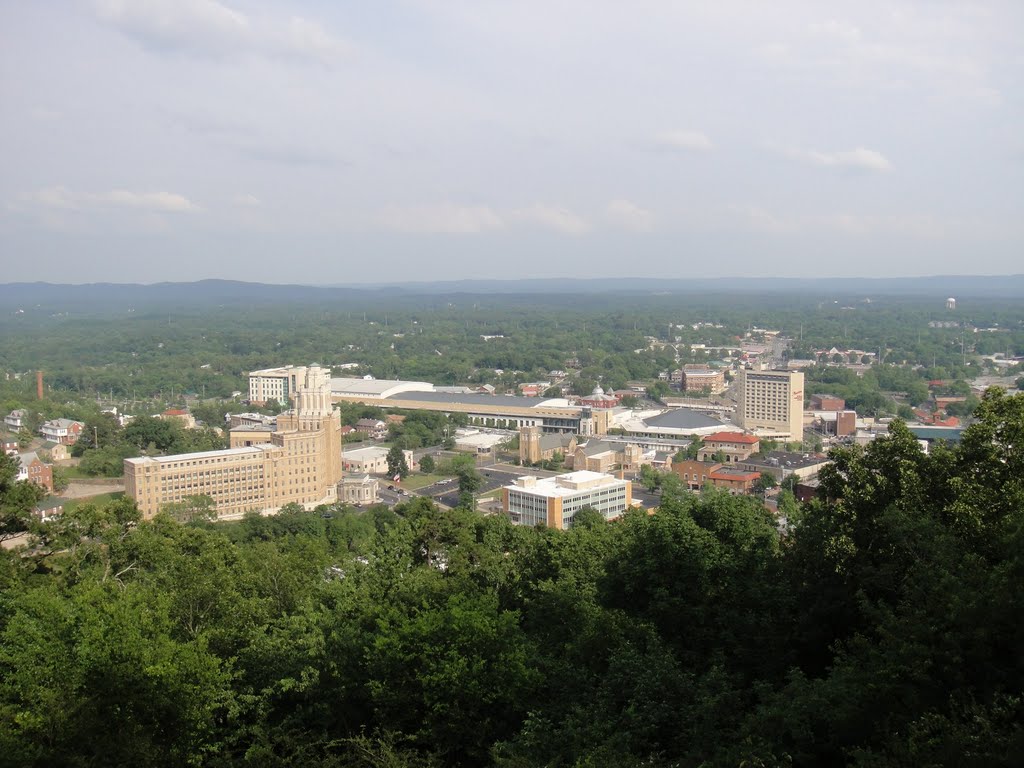 Hot Springs, AR, USA by YOUSIF KHOSHNAW