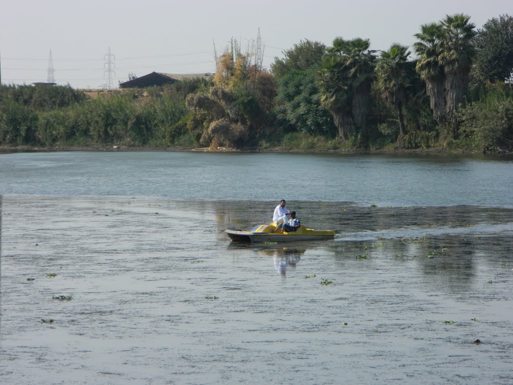 Nile trip by Mamdouh Shafik