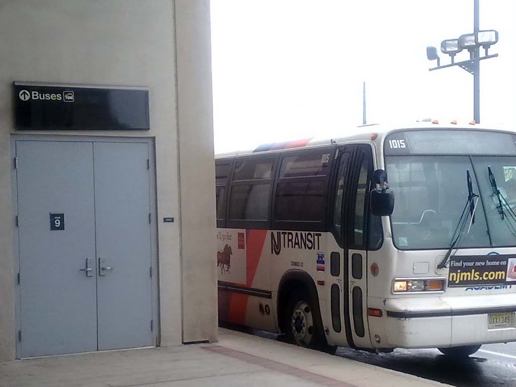 Bus station Secaucus Junction, NJ by Szabolcs Rana