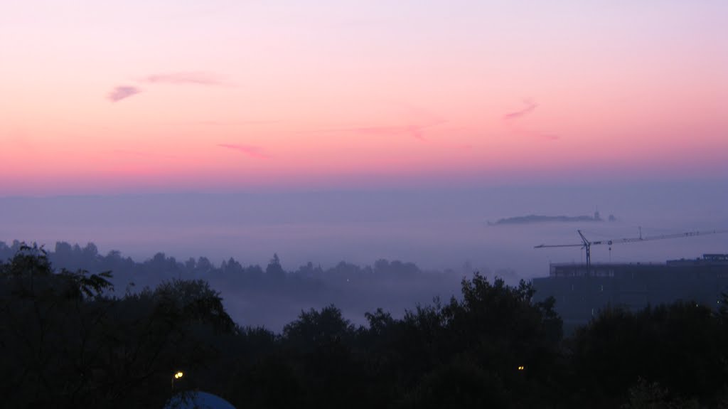 Morgennebel über Tübingen by mancisco