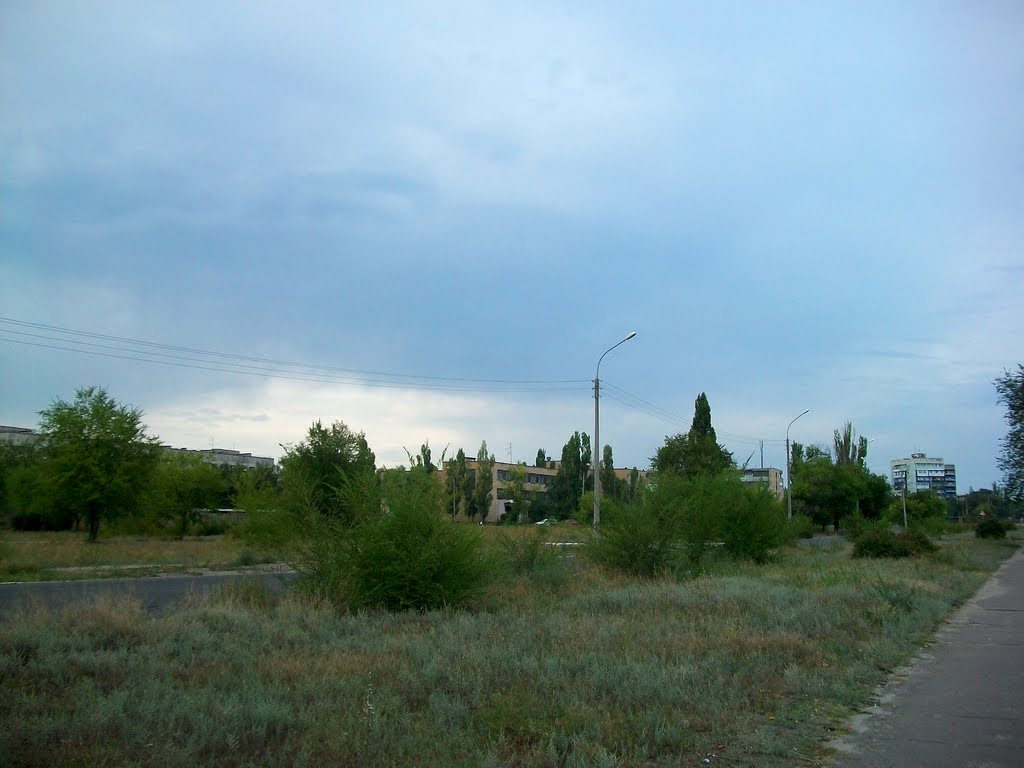 Street of Cosmonauts, Severodonetsk by Pogromca Gašnič