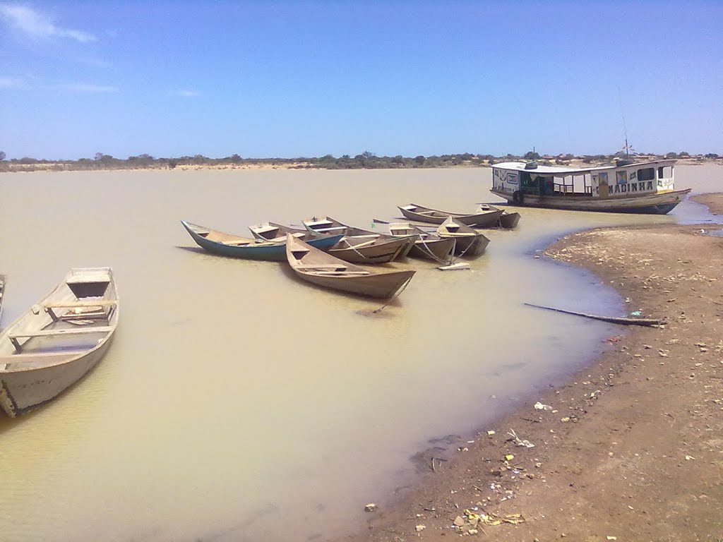 Barcos no rio São Francisco by zemane1970