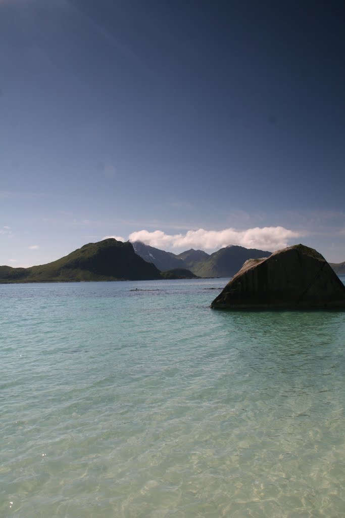 Lofoten Island, Vik by kb5x