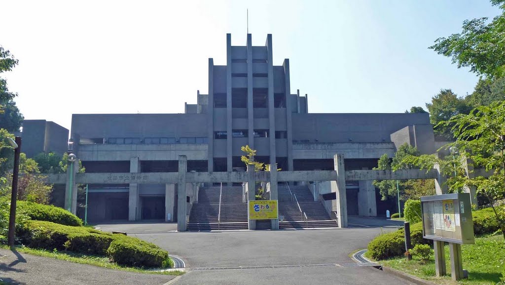 2011.10.9 吹田市立博物館 Suita City Museum by H.Katayama