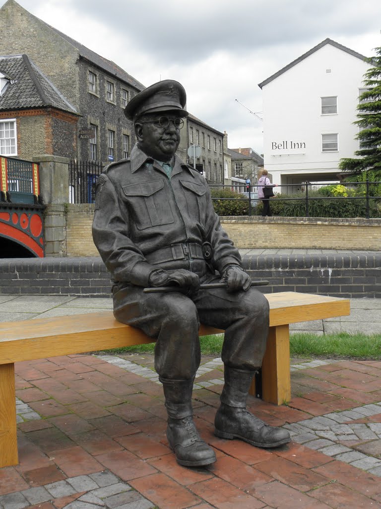 Capt. Mainwaring, Thetford by alanthompson