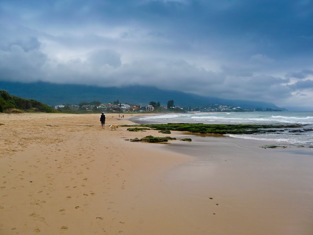 Macally's Beach Bulli, Looking North by northbynorthwest