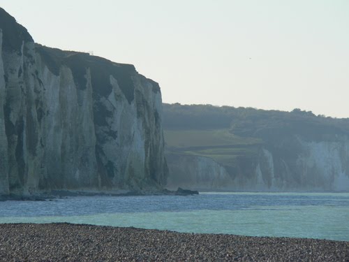 Cliffs of Dieppe by gabachat