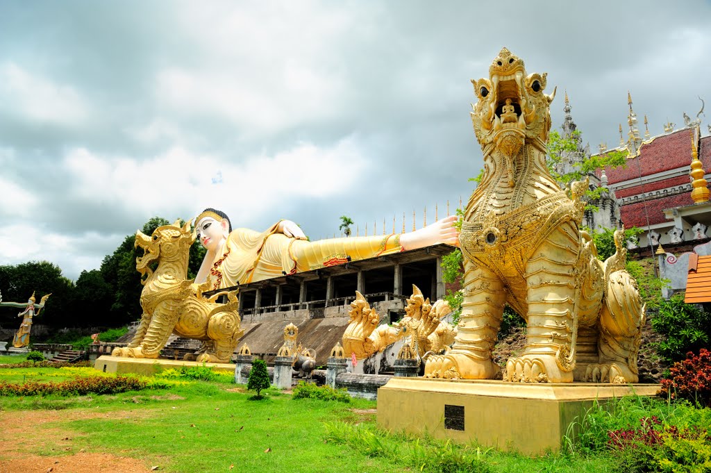 Sutone Mongkon Kiri Temple by ssenathee