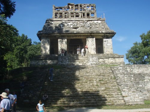 Palenque by Hans-Thomas Müller