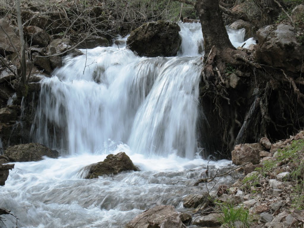 Waterfall by ΒΑΣΙΛΗΣ ΛΙΩΡΗΣ