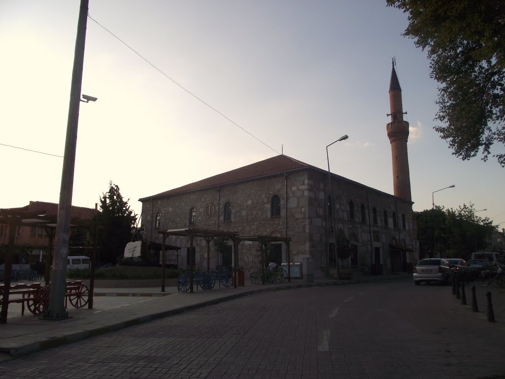 Yalvaç, Devlethan Camii 2 by Kasım OKTAY