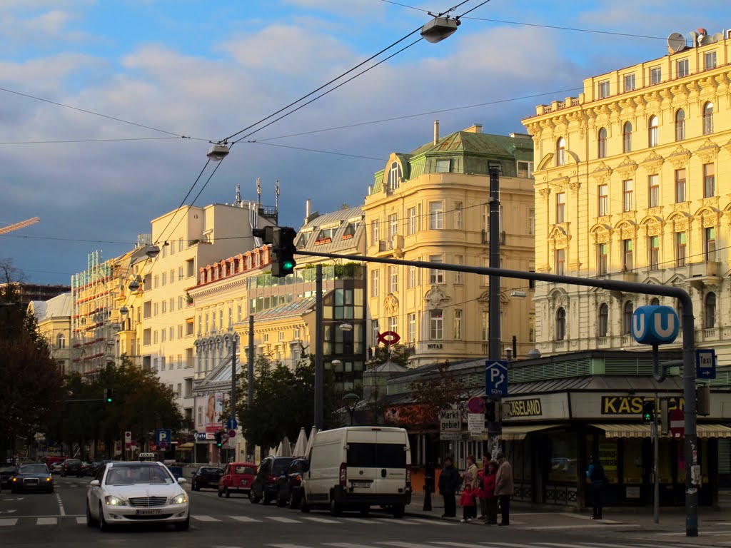 Sunday afternoon. Rochusmarkt, Wien 3 by gerhard weiss