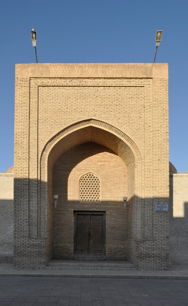 Timi Abdulloxon or Tim Abdulla Khan: ancient silk market in Bukhara, Uzbekistan. by Nicola e Pina Uzbeki…