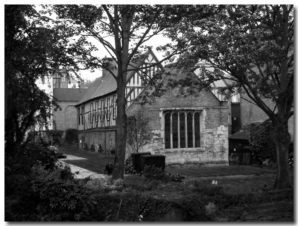 Merchant Adventurers' Hall York by Derek Chapman