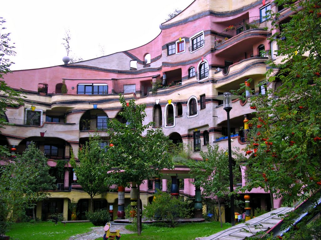 Darmstadt Waldspirale - Hundertwasser-Haus by Harald Gaertner (Sai…