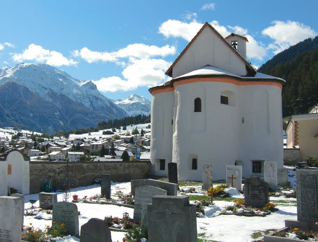 Schweiz, Müstair: Kreuzkapelle des Klosters St. Johann by Klaus Rommel