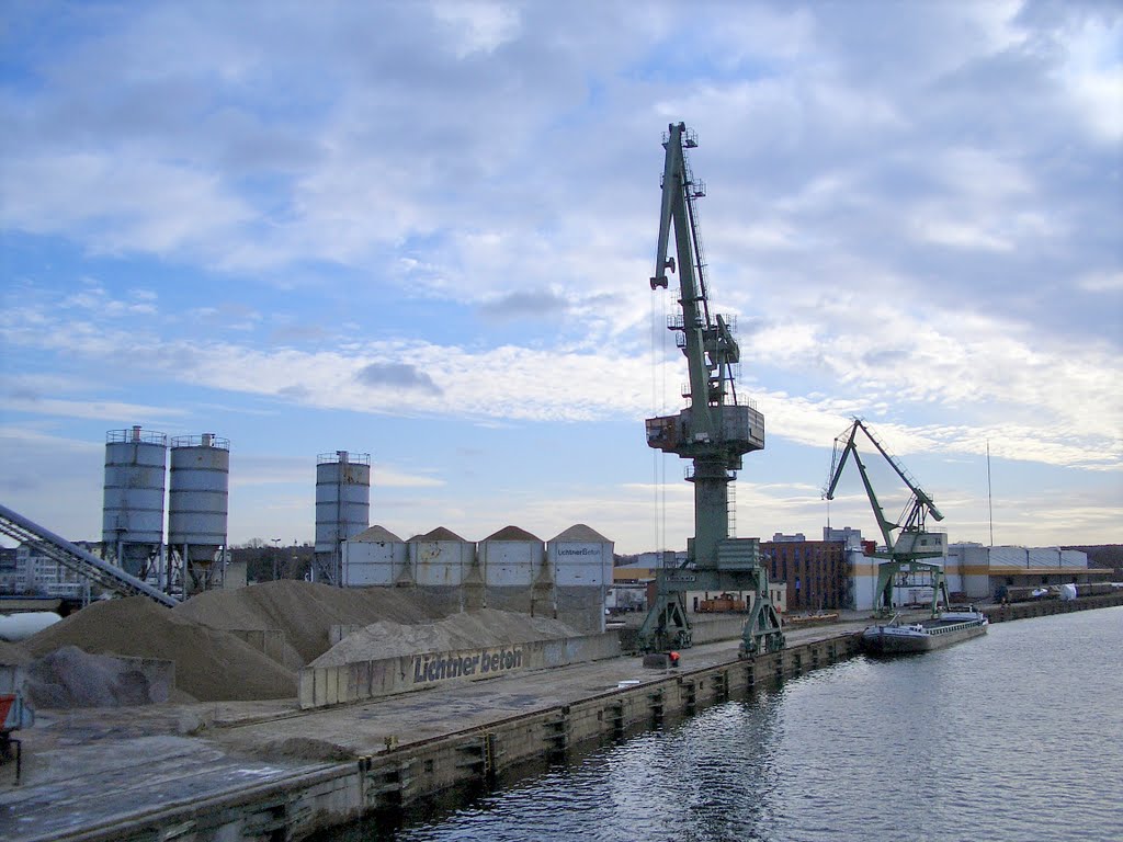 Betonwerk Spandau Schulenburgbrücke by Martin Wenzlaff