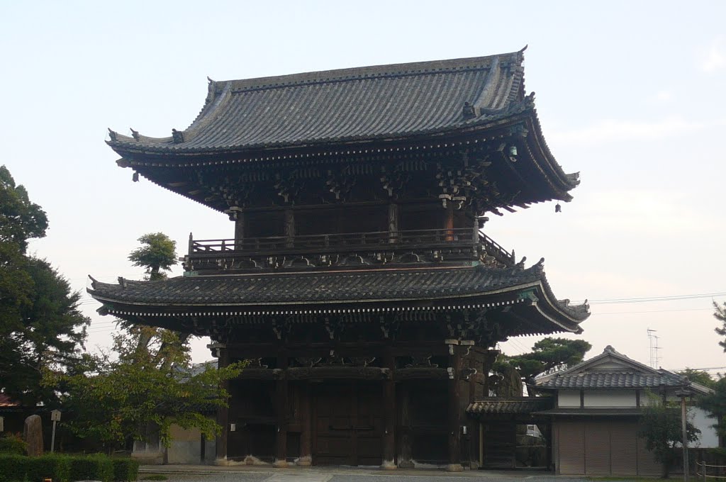 Seiryō-ji Temple by 小西 天