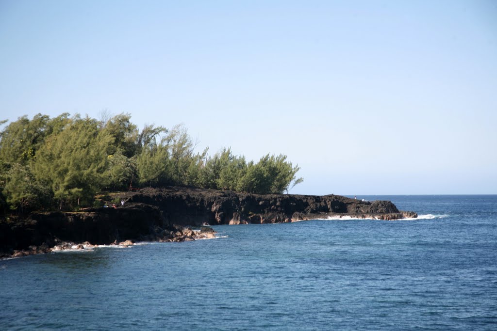 Saint-Pierre, La Réunion, France by Hans Sterkendries