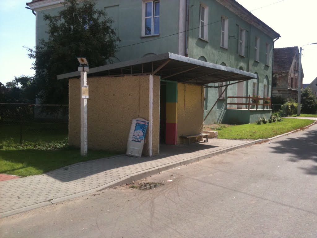 Bus stop in Czeska Wieś by Artur K. Jakubowski