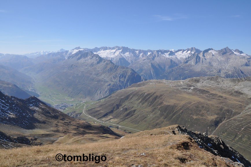 Pazolastock - Blick Richtung Andermatt, Hospental by ©tombligo.ch