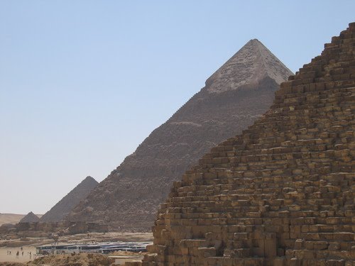 Pyramids of Giza2 by shuribear