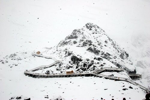 玉龍雪山 by 老黑馬/A-Bo