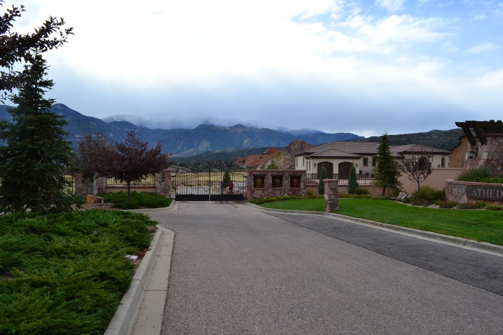 Mesa Road, Colorado Springs: Cathedral Ridge & View Point 1997m -2011- by GSZENDRODI