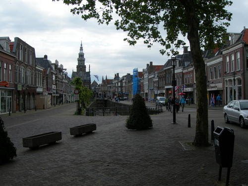 Auf dem Marktplatz in Bolsward by hansstalder