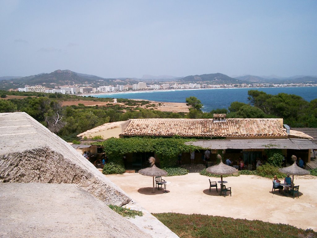 Blick auf Cala Millor by Ewald Meyer