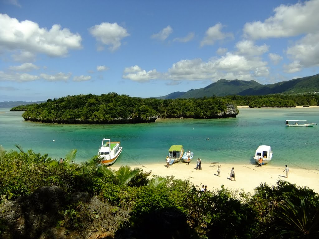 Kabira Beach by Yukiko8888