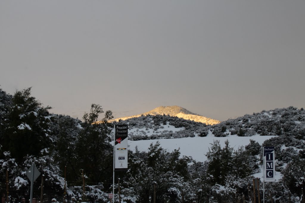 Nieve sobre cerros en Pie Andino by PanchoF