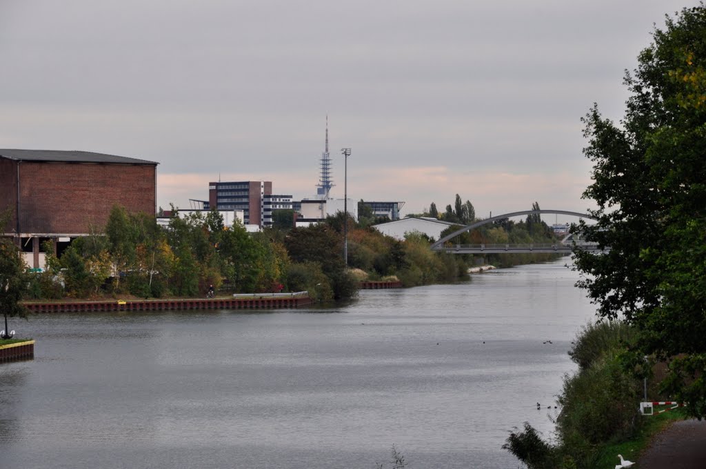 Brinker Hafen Brink Harbour from Beneckeallee Bridge by Michael Witkowski