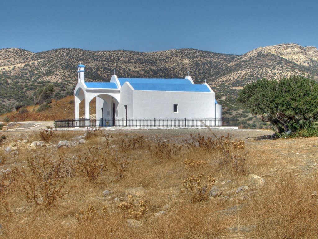 Kreta, Griechenland - Kapelle bei Kali Limenes by charlyfoxtrott