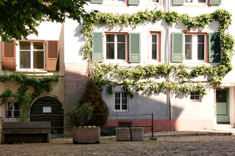 Schweizer Rheinfelden mittelalterliche Altstadt. by Golinski Janusch