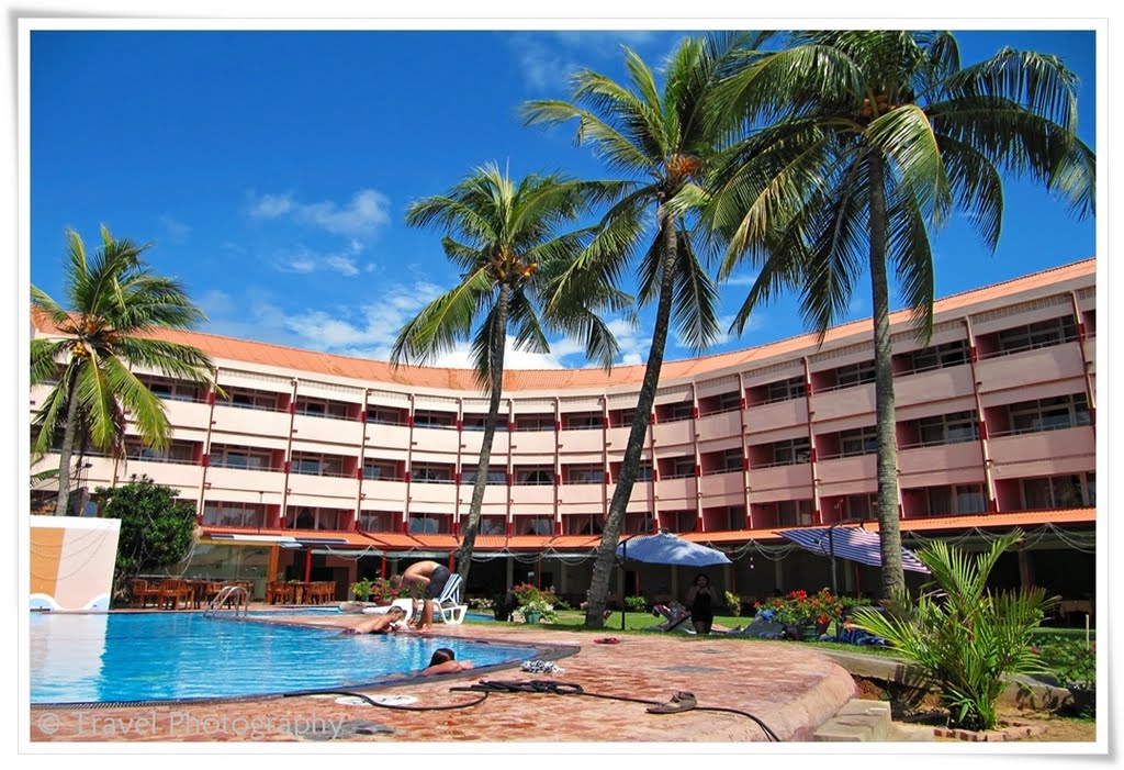 Paradise Beach Hotel - Negombo - Sri Lanka by Martin Jendrichowski