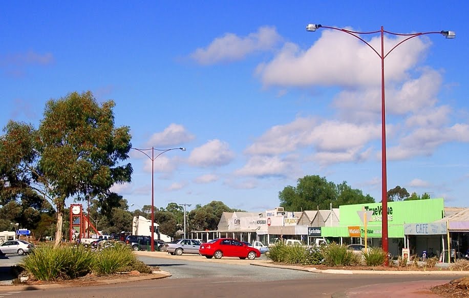 Roberts Street by Andrew Hetherington