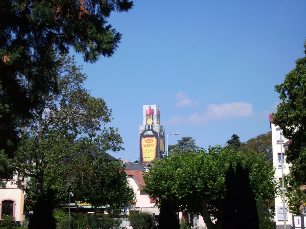 Kronberger Burgturm umhüllt - Sommer 2011 by Klaus Mellin