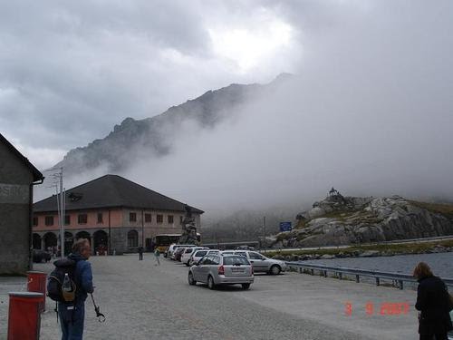 San Gottardo (Swiss) by frank&liga