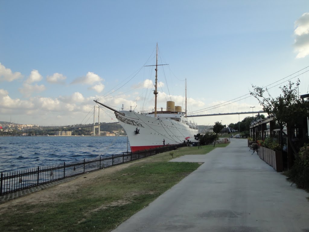 Savarona photo1 the 9th largest yacht in the world by Ediz E