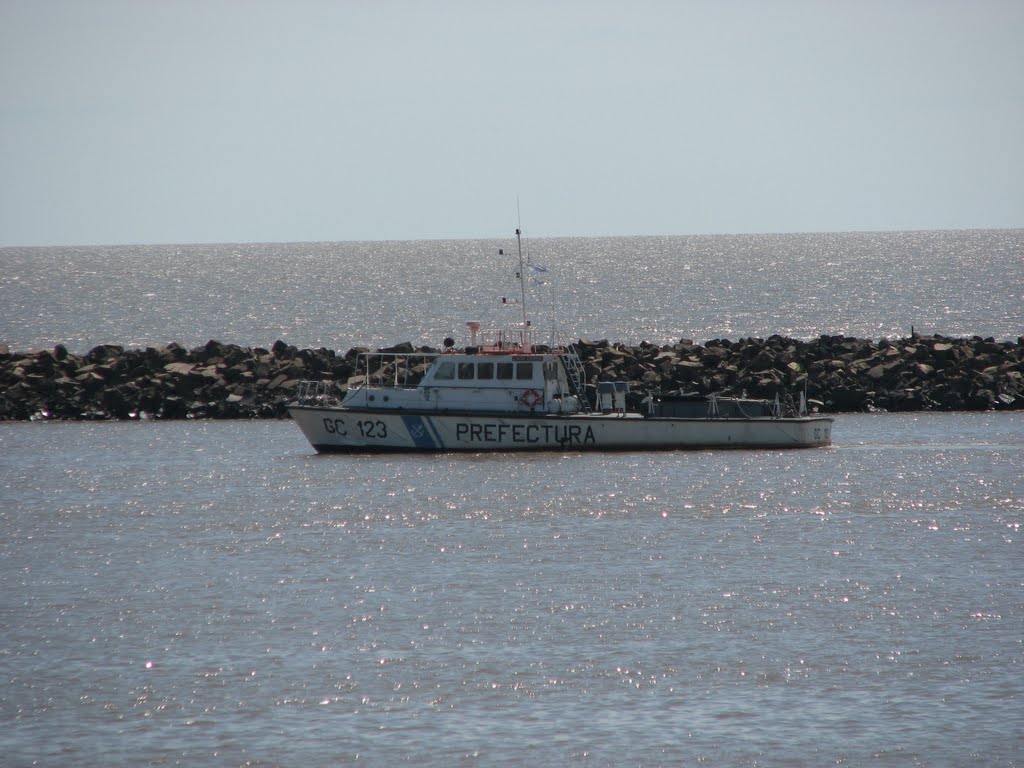 Lancha Guardacostas Stan Tender 2200 "LAGO VIEDMA" GC- 123 by Martin Otero