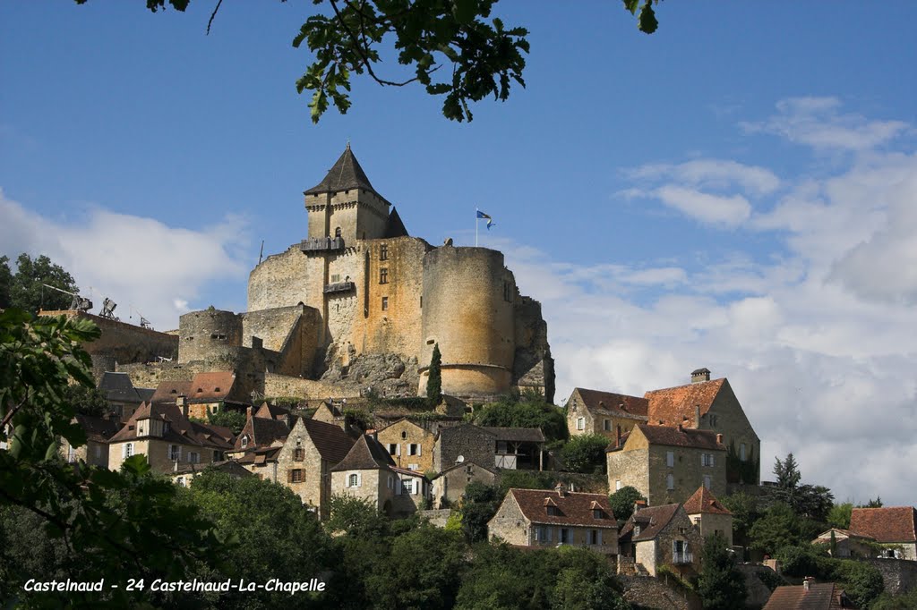 24 Castelnaud-la-Chapelle - Château Castelnaud by Hervé Rebours