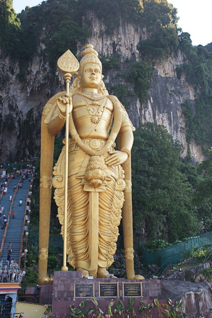 Batu Cave - Kuala Lumpur - Maleisië by Peter Epping