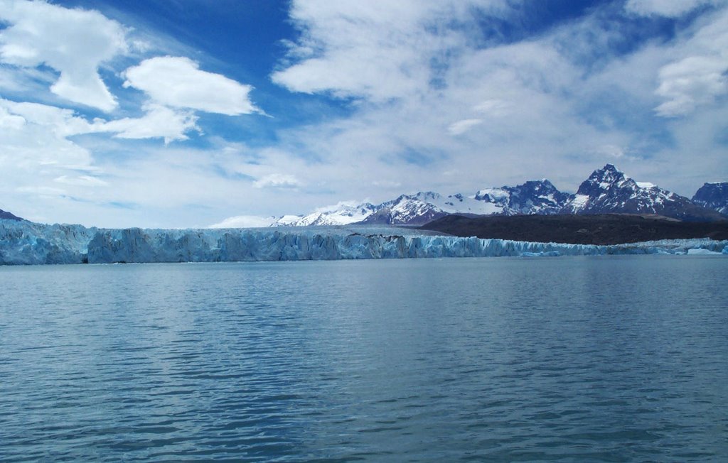 Glaciar Upsala by isol