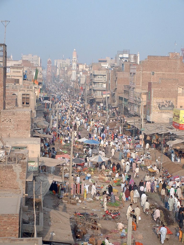 Jhang Bazar, Faisalabad جھنگ بازار www.ClockTowerCity.com by AbdulSattar Minhajia…