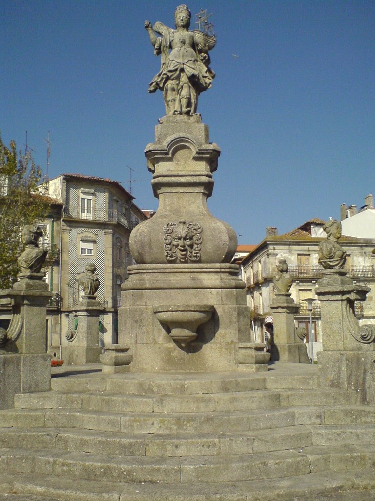 Estátua de Viana by Migvel RVM